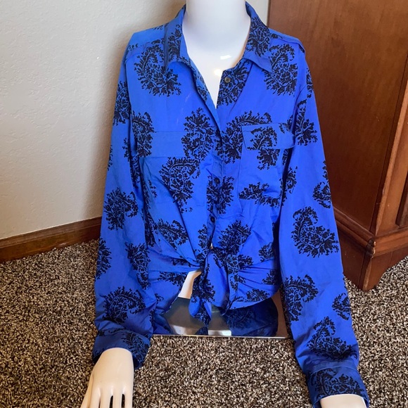 Banana Republic Tops - BANANA REPUBLIC DILLION SHIRT